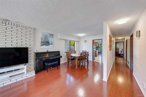 2537 27Th Avenue E, Vancouver, BC 