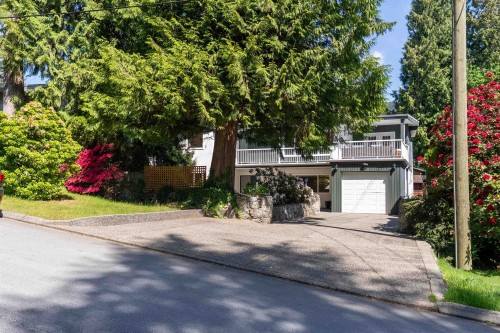 646 Windsor Road E, North Vancouver, BC 