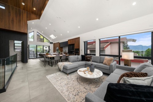 5027 Inverness Street, Vancouver, BC 