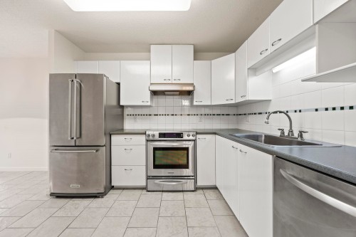 401-4425 Halifax Street , Burnaby, BC V5C 6P2 3