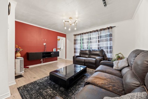 300 Tenth Avenue , New Westminster, BC V5G 4L7 3