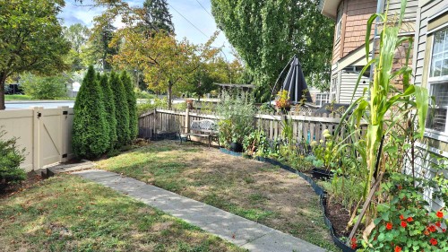 23-22977 116 Avenue, Maple Ridge, BC 
