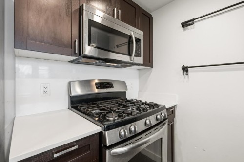 319-4818 Eldorado Mews, Vancouver, BC 