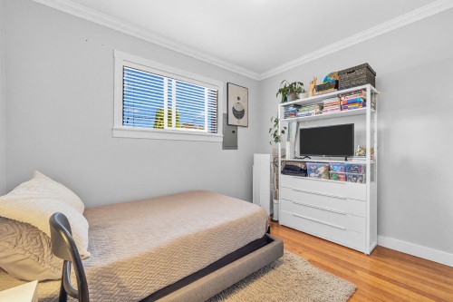 2317 Graveley Street, Vancouver, BC 