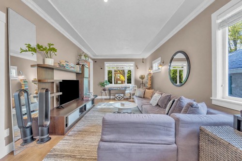 2317 Graveley Street, Vancouver, BC 