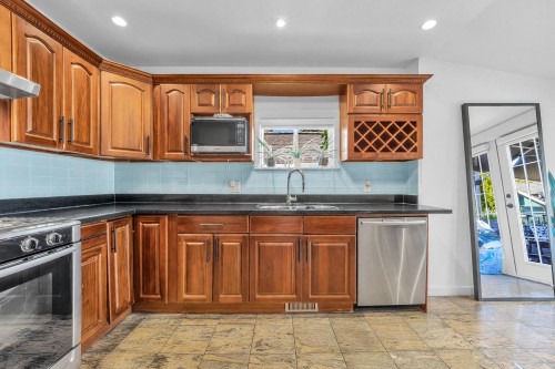2317 Graveley Street, Vancouver, BC 