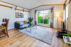 222 Tyee Drive West Vancouver, BC V7P 1V7
