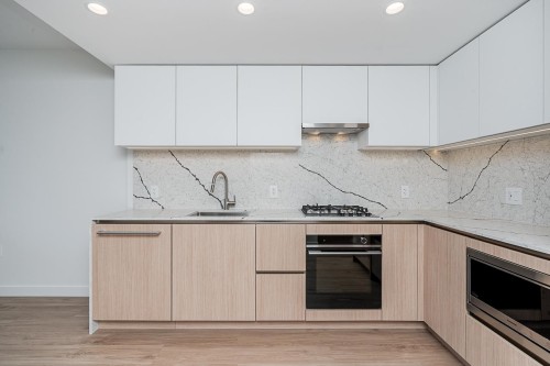 3807-2135 Springer Avenue, Burnaby, BC 