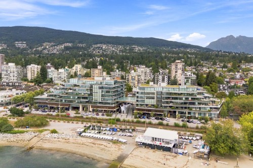 205-1327 Bellevue Avenue , West Vancouver, BC V7T 0B9 3
