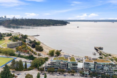 205-1327 Bellevue Avenue , West Vancouver, BC V7T 0B9 4