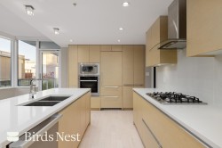 208-508 29th Avenue WVancouver, BC V5Z 2Y8