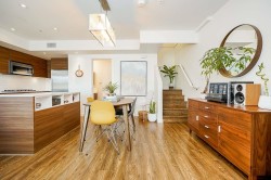 202-1061 Marine Drive North Vancouver, BC V7P 1S6