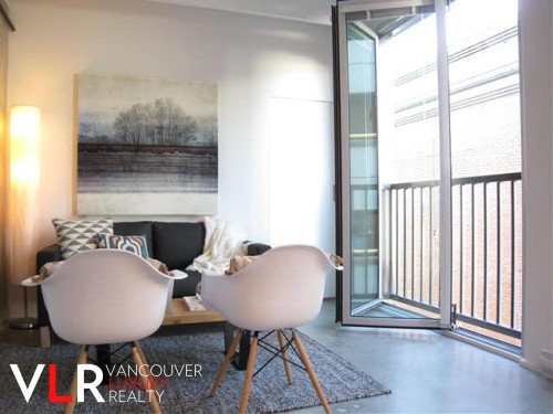 803-219 Georgia Street E, Vancouver, BC V6A 1Z6