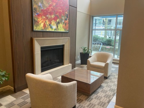 210-9262 University Crescent Crescent , Burnaby, BC V5A 0A4 3