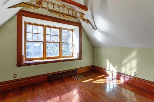1663 Adanac Street, Vancouver, BC 