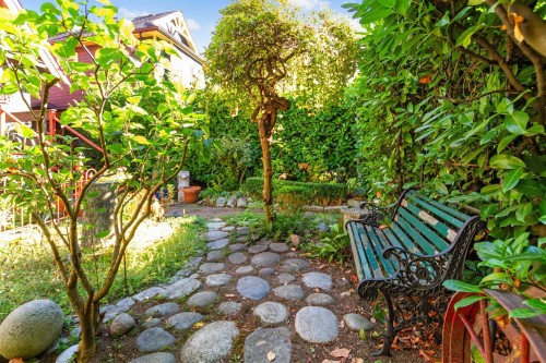 1663 Adanac Street, Vancouver, BC 