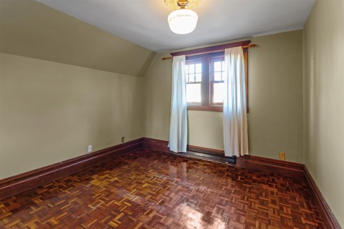 1663 Adanac Street, Vancouver, BC 