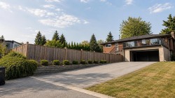 7940 Burnlake Drive Burnaby, BC V5A 2G4
