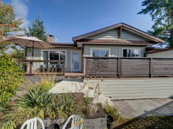 5582 Emerson Road Sechelt, BC V7Z 0R8