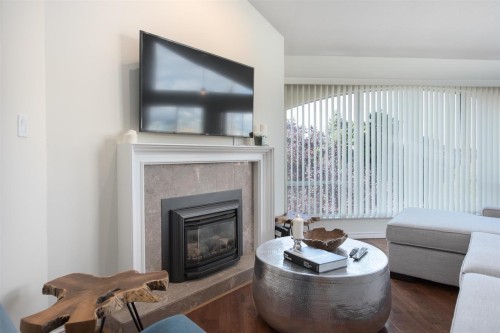 L01-788 8th Avenue W, Vancouver, BC V5Z 1E1 4