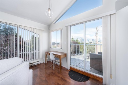 L01-788 8th Avenue W, Vancouver, BC V5Z 1E1 5