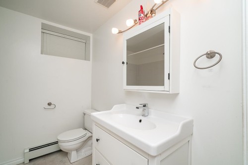 2948 Grant Street, Vancouver, BC 