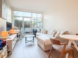 103-105 2nd Street WNorth Vancouver, BC V7M 0E3