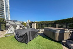 503-105 2nd Street WNorth Vancouver, BC V7M 0E3