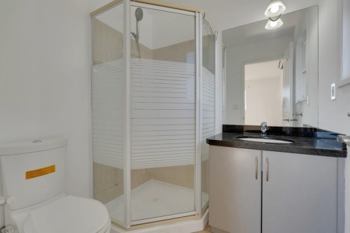 166 51St Avenue E, Vancouver, BC 