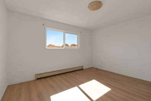 166 51St Avenue E, Vancouver, BC 