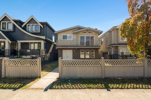 166 51St Avenue E, Vancouver, BC 