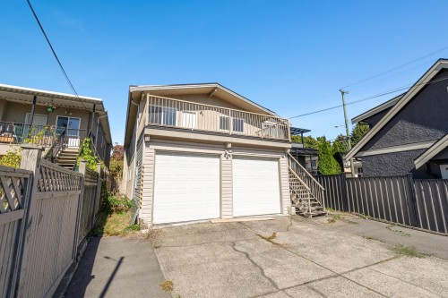 166 51St Avenue E, Vancouver, BC 