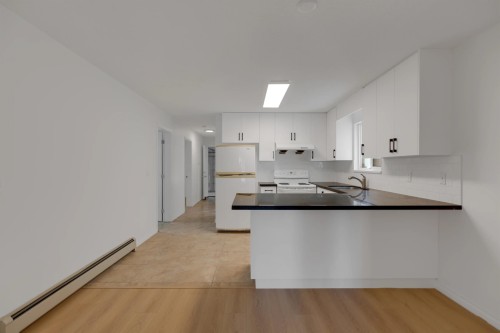 166 51St Avenue E, Vancouver, BC 
