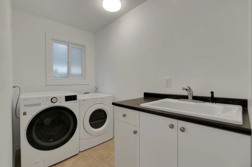 166 51St Avenue E, Vancouver, BC 