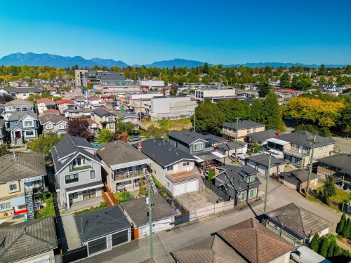 166 51St Avenue E, Vancouver, BC 