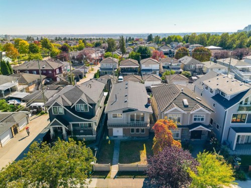 166 51St Avenue E, Vancouver, BC 