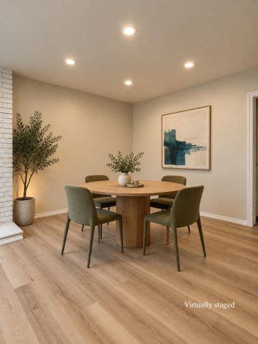 6925 Aubrey , Burnaby, BC V5B 2E4 4