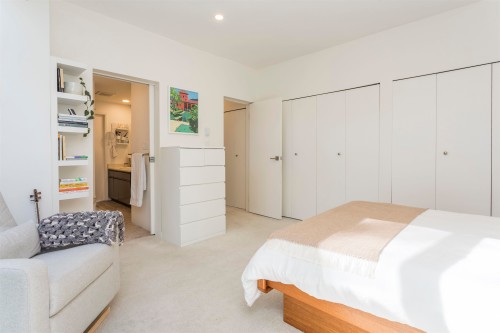 1975 13Th Avenue W, Vancouver, BC 