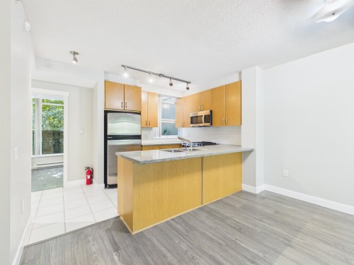 Th1 9188 University Crescent, Burnaby, BC 