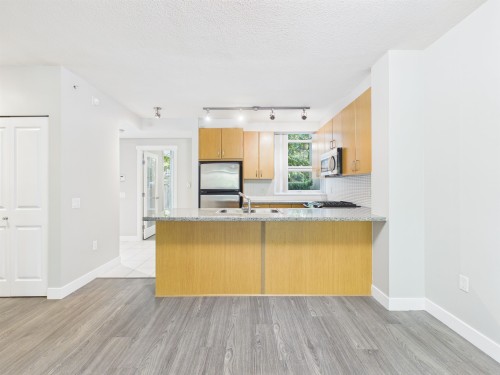Th1 9188 University Crescent, Burnaby, BC 