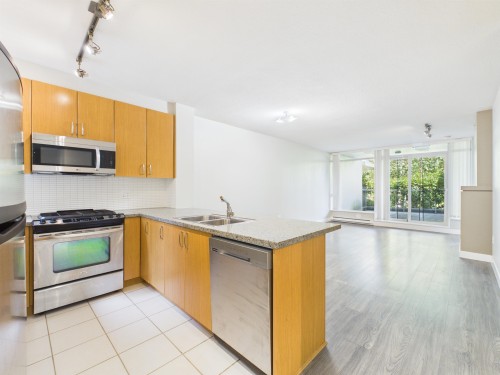 Th1 9188 University Crescent, Burnaby, BC 