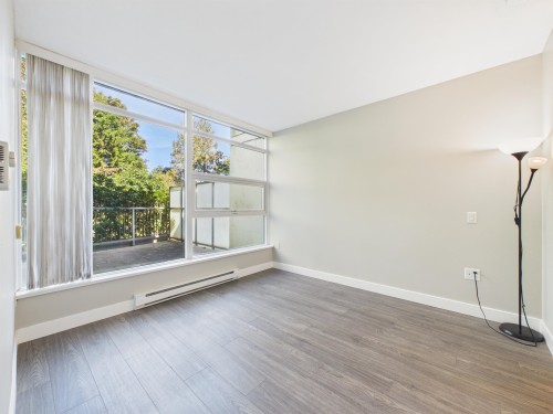 Th1 9188 University Crescent, Burnaby, BC 