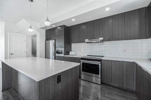 1301-11295 Pazarena Place, Maple Ridge, BC 
