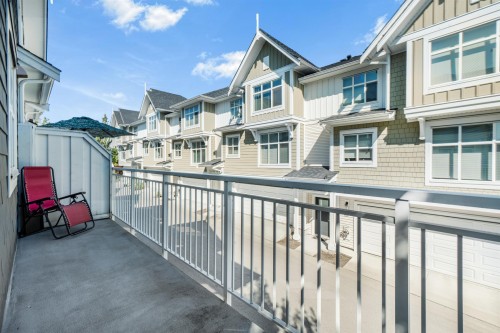 1301-11295 Pazarena Place, Maple Ridge, BC 