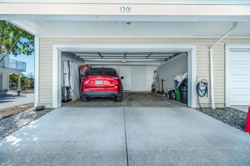 1301-11295 Pazarena Place, Maple Ridge, BC 