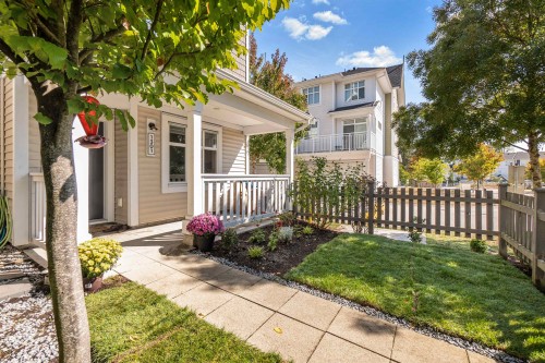 1301-11295 Pazarena Place, Maple Ridge, BC 