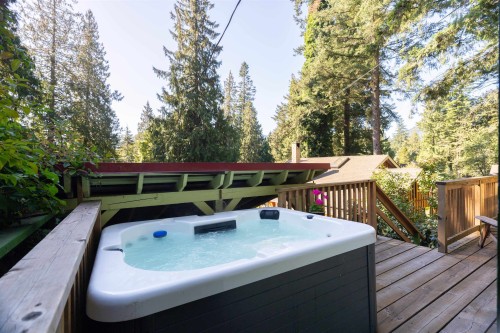 1144 Miller Road, Bowen Island, BC 