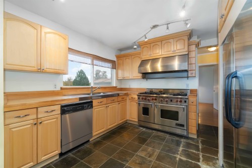 4037 Nithsdale Street, Burnaby, BC 