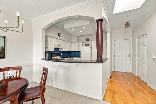 403-121 29Th Street W, North Vancouver, BC 