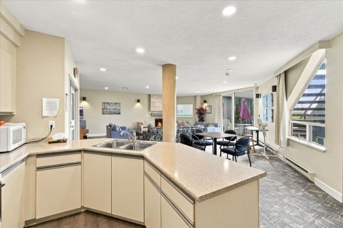 403-121 29Th Street W, North Vancouver, BC 